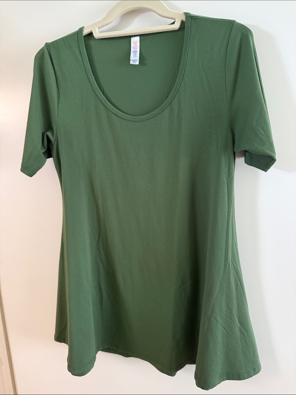 LuLaRoe Olive Green Scoop Neck Short Sleeve Tee